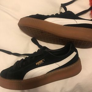Puma Sneakers